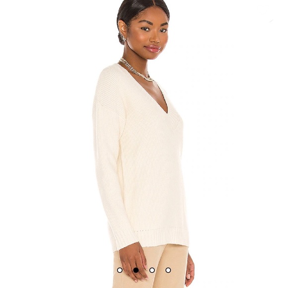 Song of Style Raine V Neck Sweater in Ivory - Picture 2 of 9